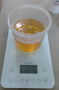 Weighing oils for liquid soap