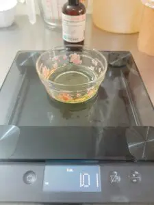 Weighing Fragrance OIl